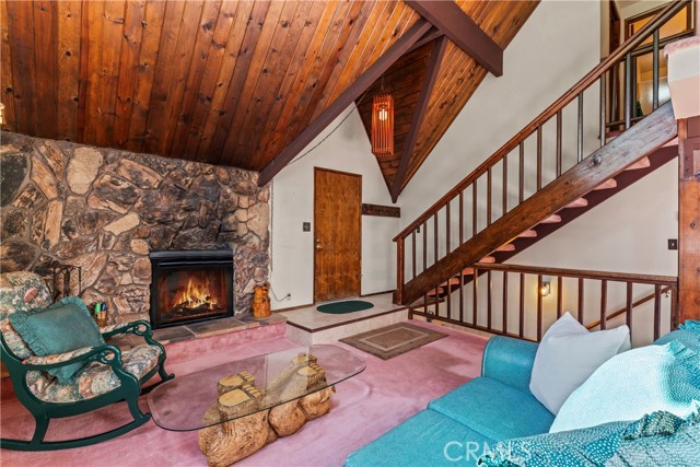 Detail Gallery Image 9 of 26 For 781 Nadelhorn Dr, Lake Arrowhead,  CA 92352 - 4 Beds | 2 Baths