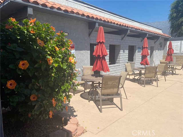 10210 Baseline, Alta Loma CA: https://media.crmls.org/medias/b8f9839d-be36-4d05-b3a5-ad592deb2316.jpg
