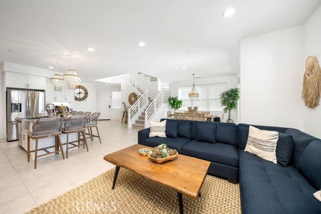 Detail Gallery Image 4 of 40 For 84675 Lago Breeza, Indio,  CA 92203 - 4 Beds | 4/1 Baths