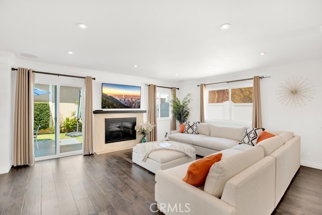2003 Curtis Avenue, Redondo Beach, California 90278, 4 Bedrooms Bedrooms, ,2 BathroomsBathrooms,Residential,Sold,Curtis,SB22095007