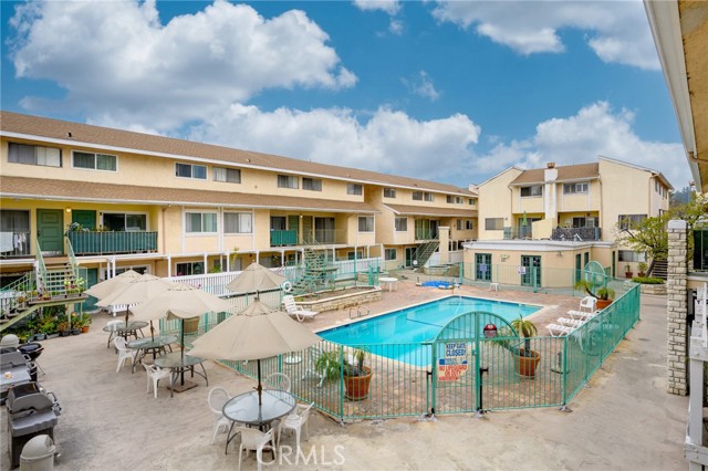 Detail Gallery Image 24 of 28 For 121 Sinclair Ave #206,  Glendale,  CA 91206 - 2 Beds | 2 Baths