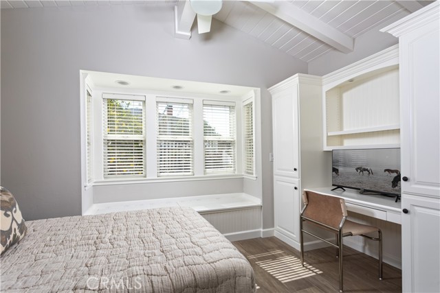 Downstairs bedroom.