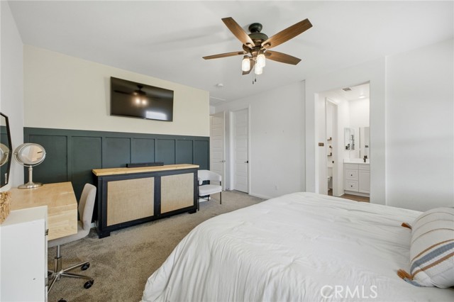 Image 43 of 75 For 26459 Wreath Court