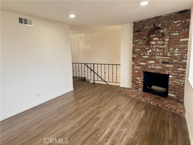 Detail Gallery Image 5 of 25 For 1683 W Cindy Ln #D,  Anaheim,  CA 92802 - 2 Beds | 2 Baths