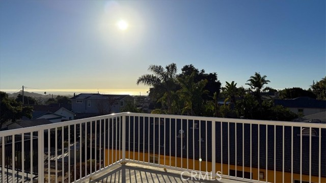 1296 Saratoga Avenue, Grover Beach CA: https://media.crmls.org/medias/b8fdde82-a9ee-4ac1-9496-601946c65972.jpg