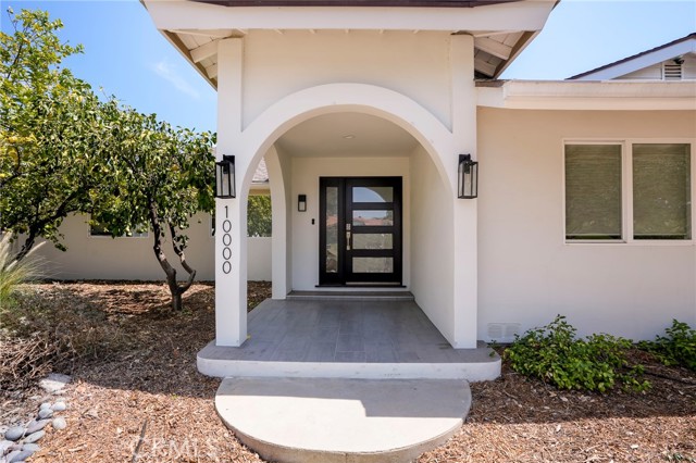 Photo of 10000 Amestoy Avenue, Northridge, CA 91325