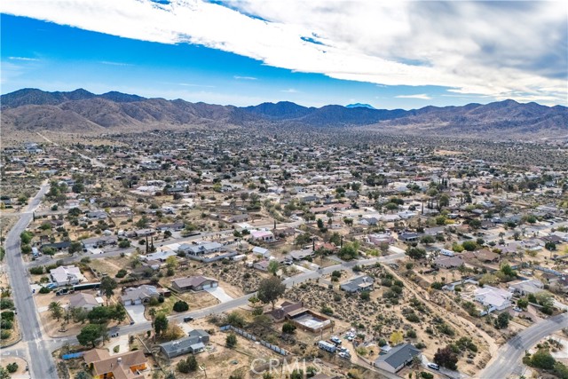 Detail Gallery Image 42 of 47 For 58116 Desert Gold Dr, Yucca Valley,  CA 92284 - 3 Beds | 2 Baths