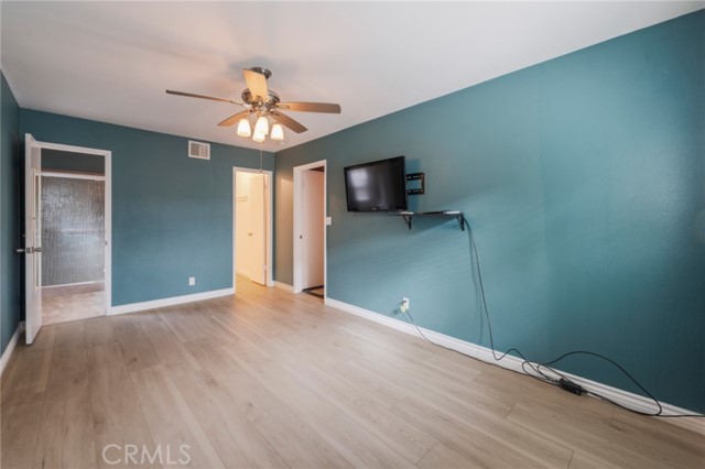 Detail Gallery Image 23 of 33 For 10092 Dana Dr, Huntington Beach,  CA 92646 - 3 Beds | 2 Baths