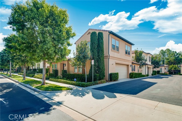 Detail Gallery Image 3 of 33 For 148 Desert Bloom, Irvine,  CA 92618 - 4 Beds | 3/1 Baths