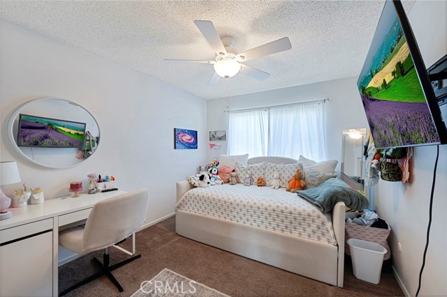 Detail Gallery Image 6 of 14 For 6302 Apple, Rialto,  CA 92377 - 4 Beds | 2 Baths