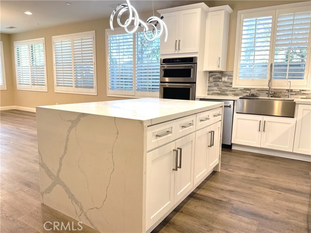 110 Desert Bloom, Irvine CA: https://media.crmls.org/medias/b90073e7-7328-4d6d-9087-098b589bacb9.jpg