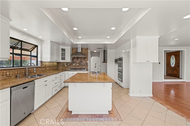 13620 Pales, Agua Dulce CA: https://media.crmls.org/medias/b901af44-5806-4c95-affe-f8ddf844d22b.jpg