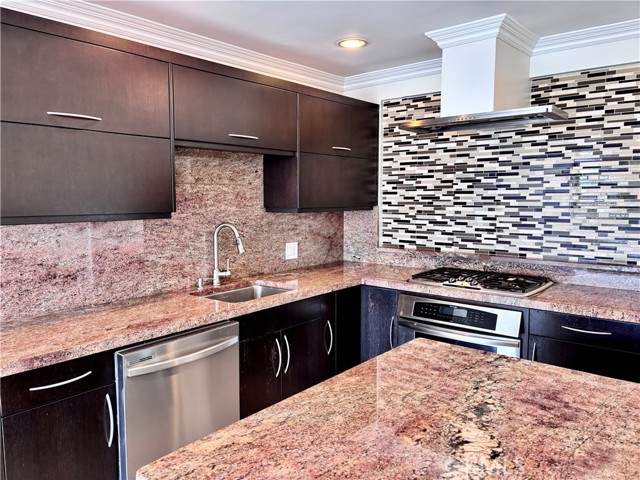 Detail Gallery Image 5 of 24 For 1510 W Balboa Blvd, Newport Beach,  CA 92663 - 1 Beds | 1 Baths