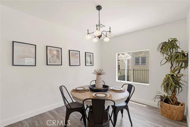 6616 Vesper Avenue, Van Nuys CA: https://media.crmls.org/medias/b9023c48-23ba-4e5b-a876-36de6d3ab8f0.jpg