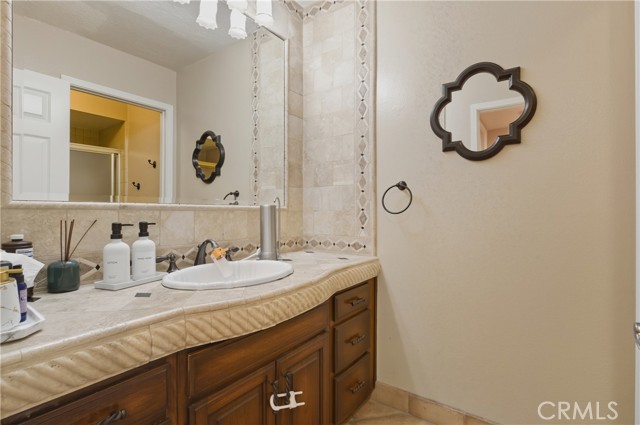 Detail Gallery Image 11 of 44 For 28241 San Marcos, Mission Viejo,  CA 92692 - 5 Beds | 3 Baths