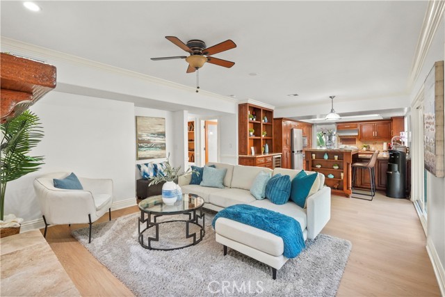 22550 Flamingo Street, Woodland Hills CA: https://media.crmls.org/medias/b90273d6-ce4f-4f29-a01a-6e5d75c56f0b.jpg