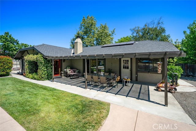 8830 San Gabriel Road, Atascadero CA: https://media.crmls.org/medias/b902b411-a1e9-45ab-a6b6-ab532e669c54.jpg