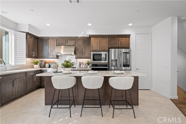 536 Cultivate, Irvine CA: https://media.crmls.org/medias/b902fbdb-c9dc-4c50-b0ab-6b7cc8defb28.jpg