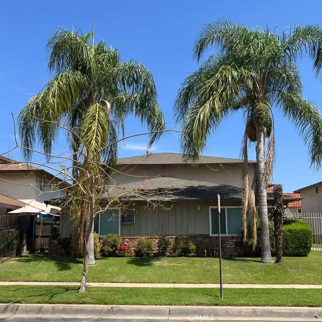 366 Vecino Dr N #1