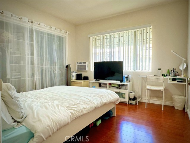 Detail Gallery Image 9 of 14 For 215 W Garcelon Ave, Monterey Park,  CA 91754 - 3 Beds | 2 Baths