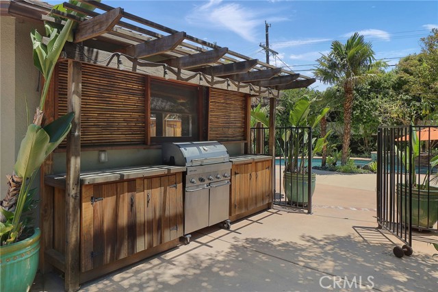 5866 Varna Avenue, Valley Glen CA: https://media.crmls.org/medias/b903d790-0b16-4daf-b57e-ae0aed3e0f1f.jpg