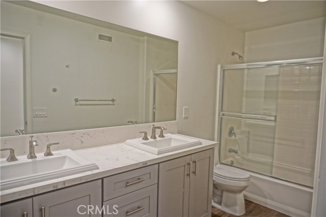 68 Glenalmond, Ladera Ranch CA: https://media.crmls.org/medias/b903f21b-73e3-4e4c-b509-c168235baa44.jpg