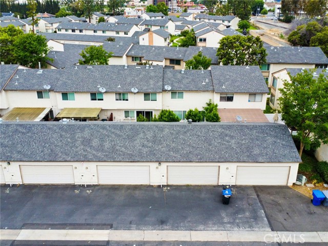 881 Hartford Lane, La Habra CA: https://media.crmls.org/medias/b904099b-f632-4936-b8c4-cdbf6dc556dd.jpg
