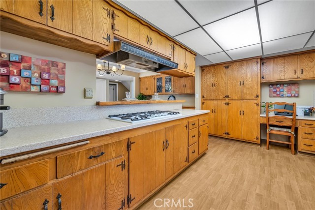 168 Vista Del Parque, Redondo Beach, California 90277, 6 Bedrooms Bedrooms, ,3 BathroomsBathrooms,Residential,Sold,Vista Del Parque,PV22188074