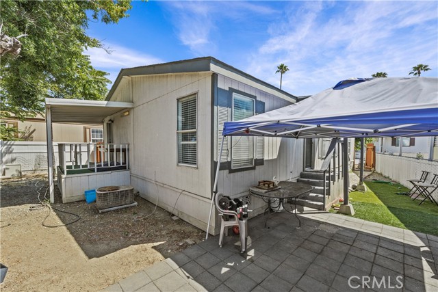 3900 S Temescal St, Corona CA: https://media.crmls.org/medias/b9043928-4c7c-4659-9b82-dd3811fb4987.jpg