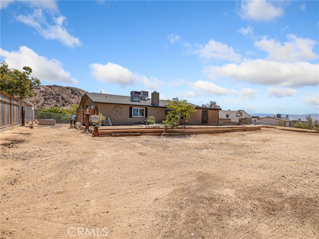16986 Ouray Road, Apple Valley CA: https://media.crmls.org/medias/b904a829-61b9-445c-8de4-7a24833db716.jpg