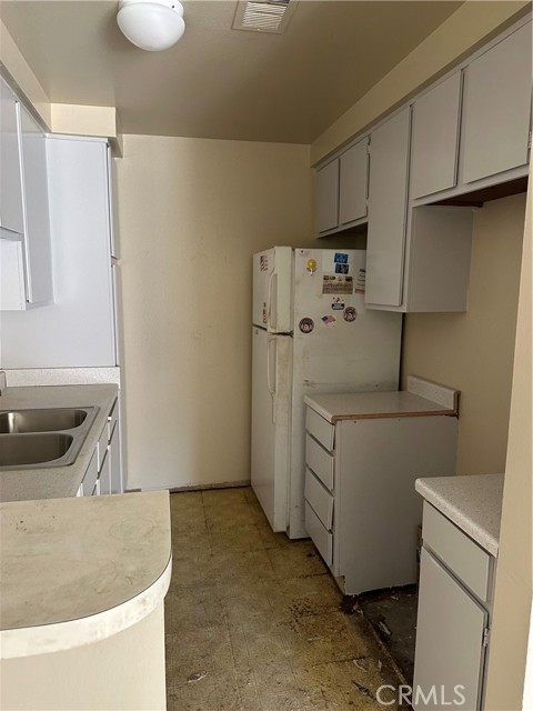 Detail Gallery Image 11 of 20 For 1765 Neil Armstrong St #205,  Montebello,  CA 90640 - 2 Beds | 2 Baths