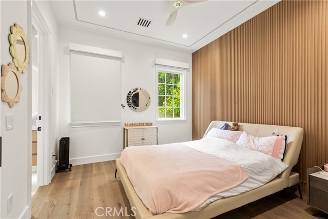 25410 PRADO DE LAS BELLOTAS, Calabasas CA: https://media.crmls.org/medias/b9052b75-4b28-430f-9718-5ae084c7d4ba.jpg