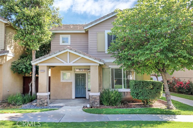 Detail Gallery Image 1 of 39 For 3738 Springmount St, Riverside,  CA 92501 - 3 Beds | 2/1 Baths
