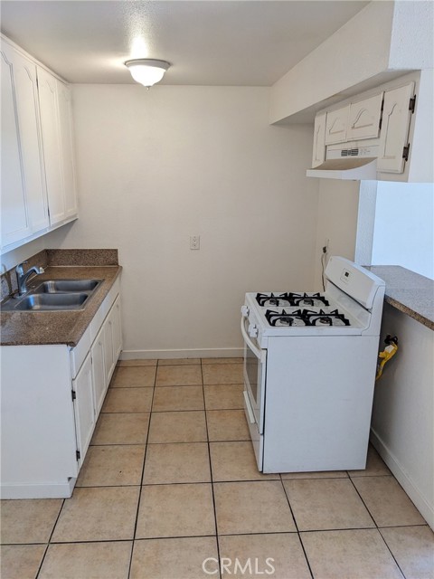 Detail Gallery Image 5 of 17 For 1708 Pine Ave #11,  Long Beach,  CA 90813 - 1 Beds | 1 Baths
