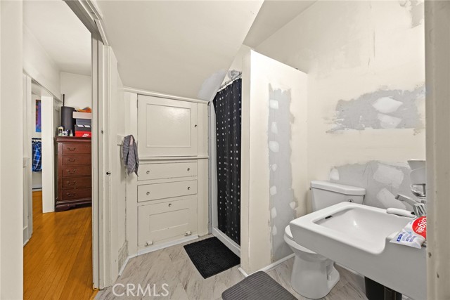 1156 Steuben Street, Pasadena CA: https://media.crmls.org/medias/b908f08c-8241-48a4-b50f-f5b431403e0d.jpg