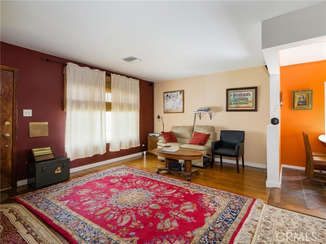 5526 W 118th Place, Hawthorne CA: https://media.crmls.org/medias/b9091604-8e62-4acf-9f71-651cce074b02.jpg
