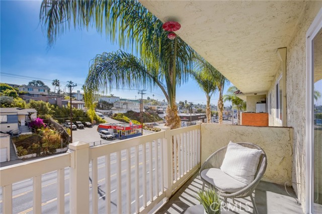 1707 Pacific Coast, Hermosa Beach, California 90254, 1 Bedroom Bedrooms, ,1 BathroomBathrooms,Residential,Sold,Pacific Coast,SB23052533