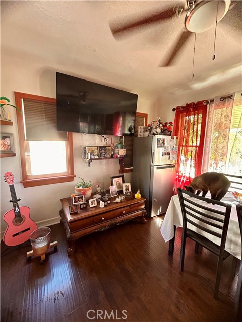 Detail Gallery Image 8 of 40 For 6147 Gundry, Long Beach,  CA 90805 - 4 Beds | 4 Baths