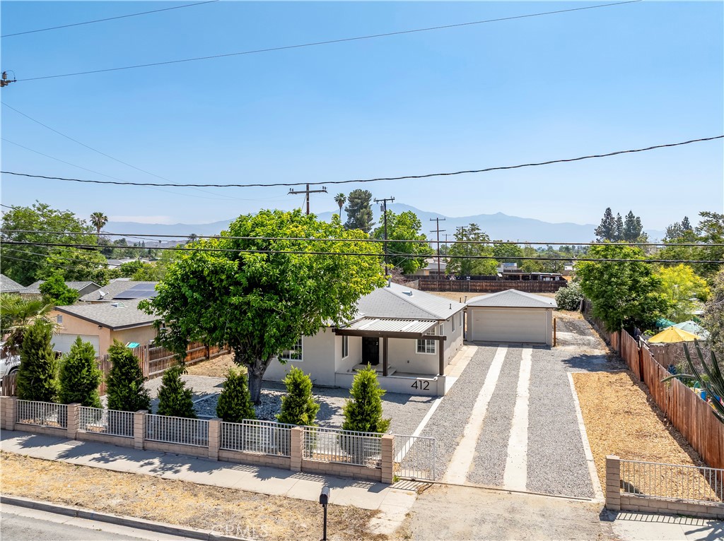 412 South Santa Fe Street
