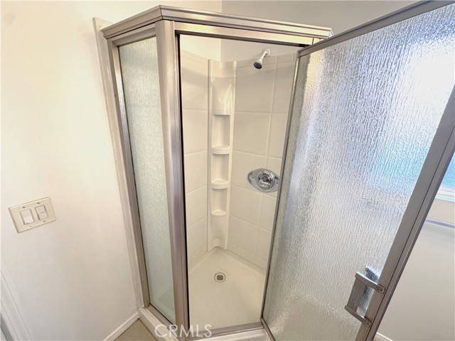 Detail Gallery Image 14 of 21 For 7823 Louise Ave, Northridge,  CA 91325 - 4 Beds | 2 Baths