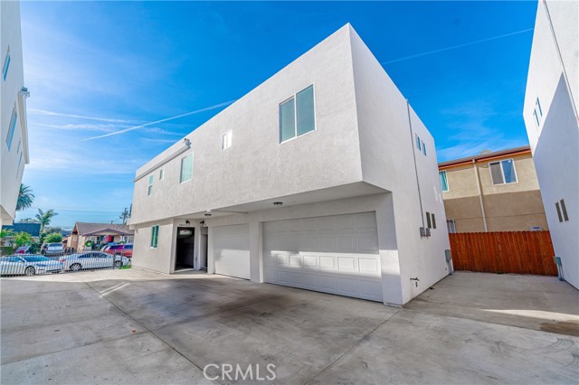 Detail Gallery Image 4 of 15 For 1183 E 59th Pl, Los Angeles,  CA 90001 - 3 Beds | 2 Baths