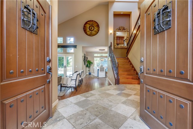 4 Sugarpine Drive, Trabuco Canyon CA: https://media.crmls.org/medias/b90cae9c-d983-457c-9592-5b5c99de71fe.jpg