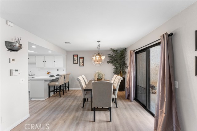 Detail Gallery Image 20 of 56 For 215 Hawk Ln, Palmdale,  CA 93551 - 3 Beds | 3 Baths