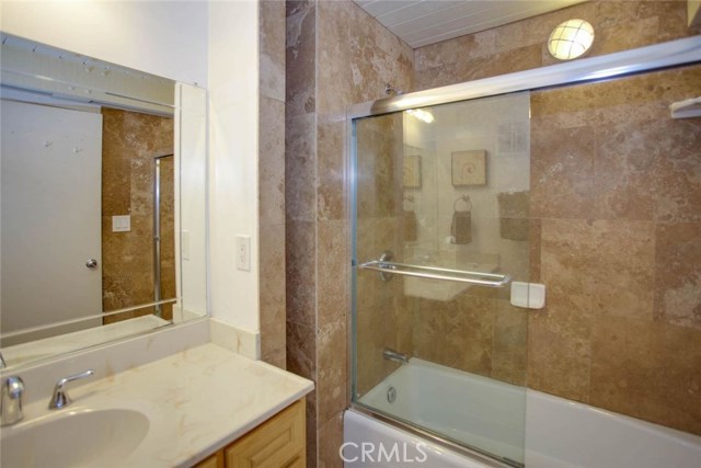 Detail Gallery Image 17 of 17 For 202 15th St #B,  Newport Beach,  CA 92663 - 0 Beds | 1 Baths