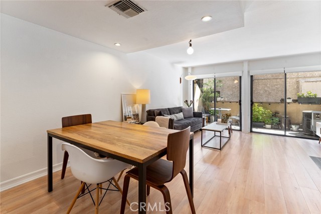 350 Burchett Street, 101 photo 6