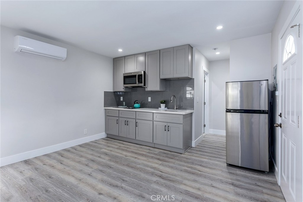 MLS #OC25147950 img 29