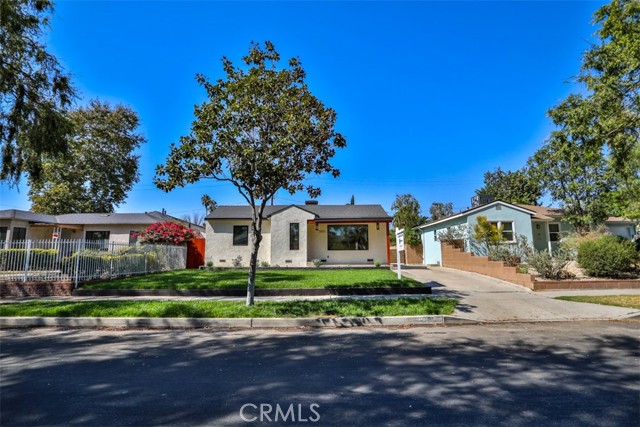 Detail Gallery Image 1 of 52 For 5851 Riverton Ave, North Hollywood,  CA 91601 - 4 Beds | 3 Baths