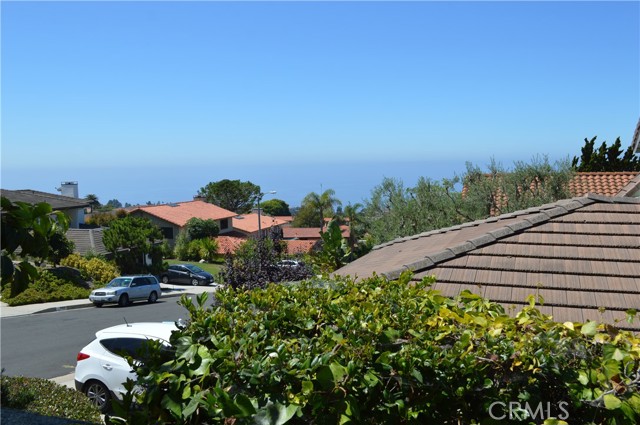 Detail Gallery Image 2 of 20 For 6527 Madeline Cove Dr, Rancho Palos Verdes,  CA 90275 - 4 Beds | 3/1 Baths