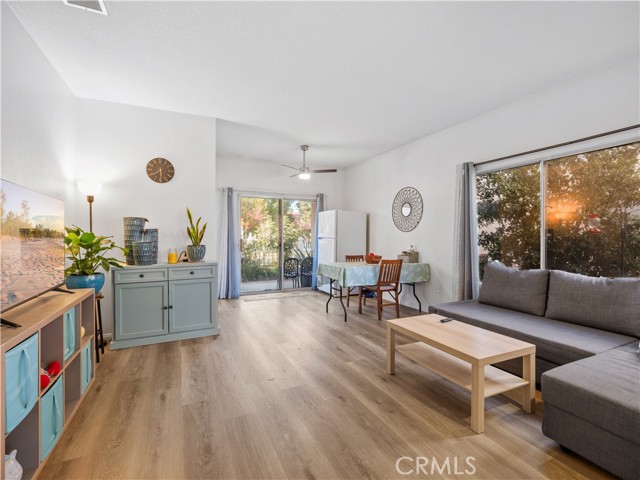 Detail Gallery Image 5 of 25 For 19012 Frances St, Apple Valley,  CA 92308 - 2 Beds | 2 Baths