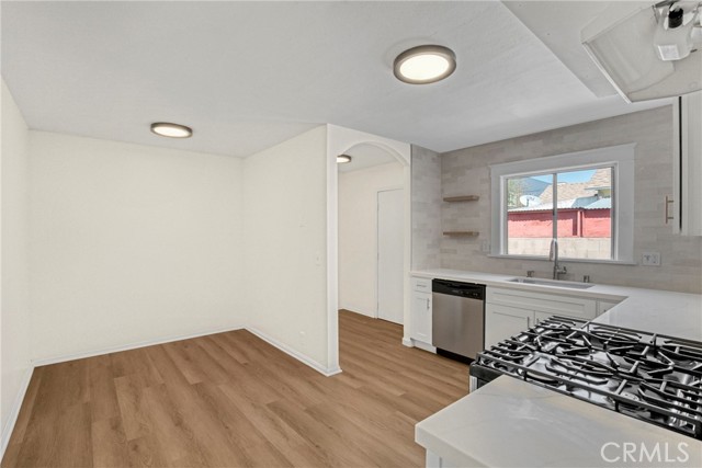 Detail Gallery Image 9 of 26 For 2947 West Bld, Los Angeles,  CA 90016 - 9 Beds | 6 Baths